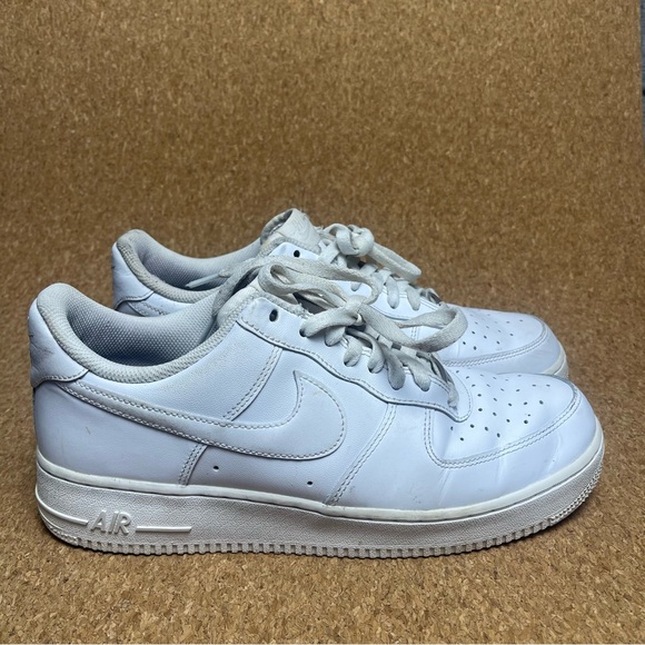 Nike White Air Force 1 Sneakers - Picture 1 of 6